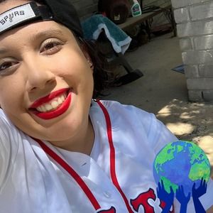 Meet your Posher, Marissa